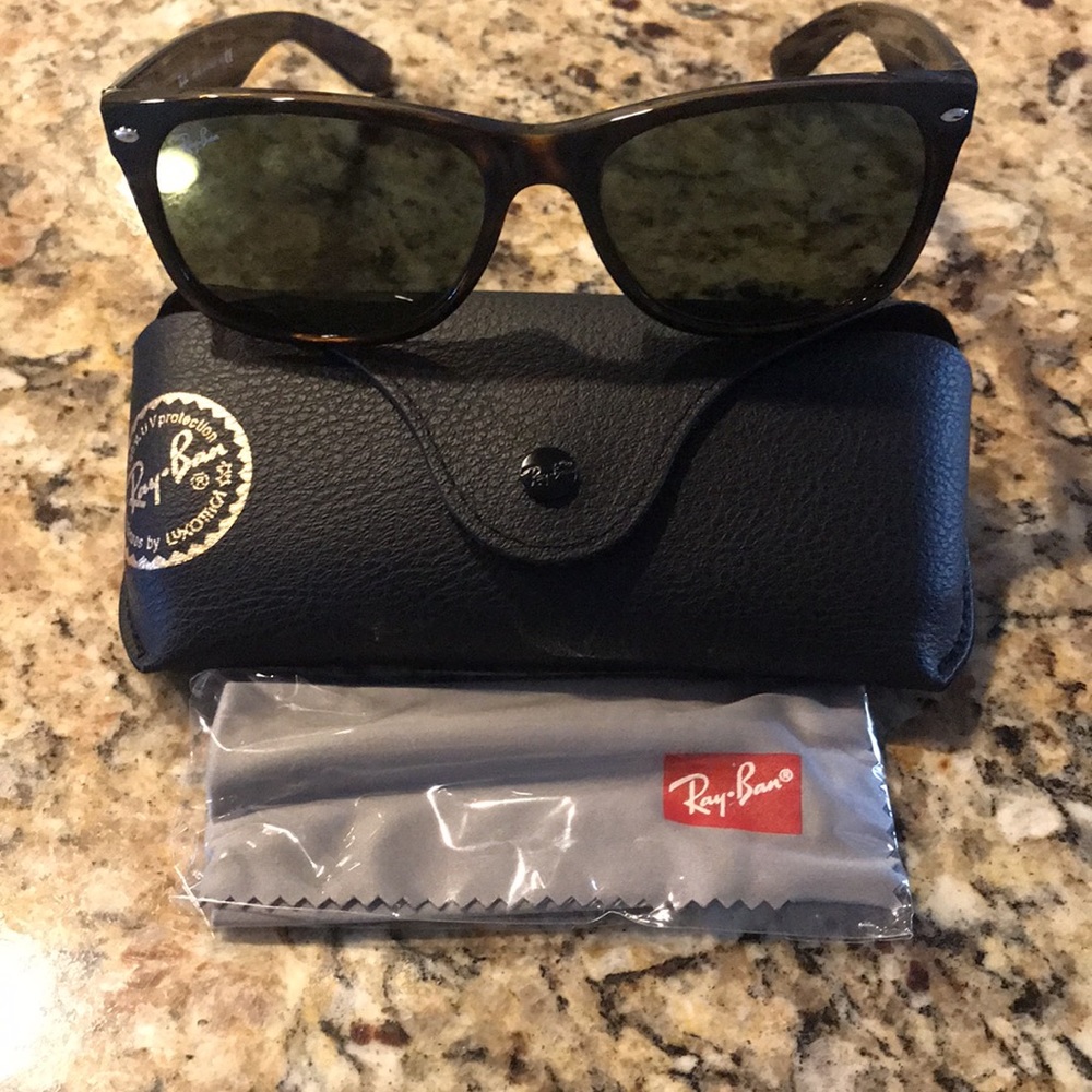 NEW rayban -new wayfarer classics tortoise